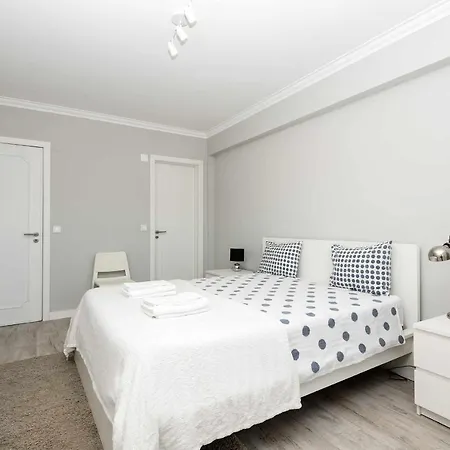 דירה Cozy With Sea View In